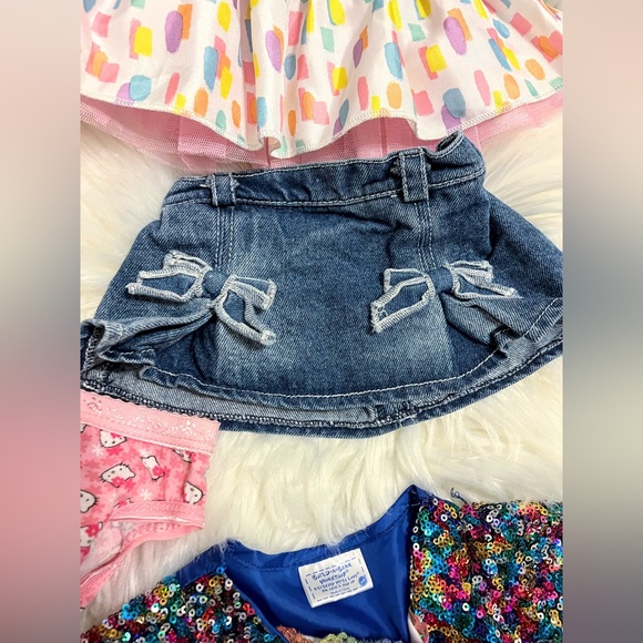 Build-A-Bear Lot Rocker Bear with AUX Cable Girl Clothes and Skechers - Picture 9 of 12